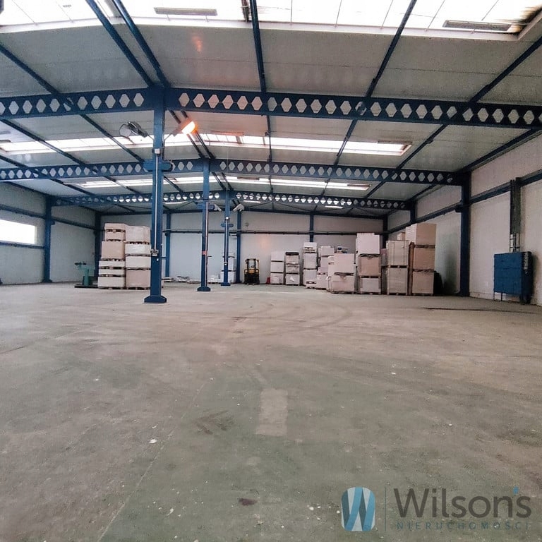 Magazyny i hale, Okuniew, 864 m²