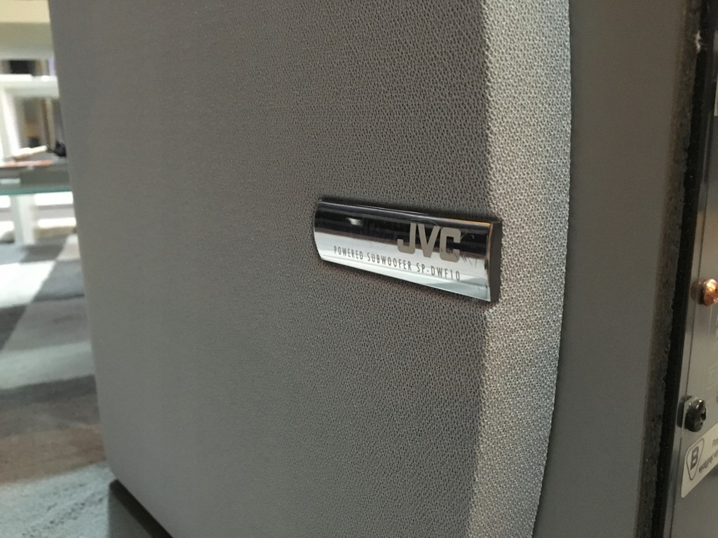 Купить Цифровой активный сабвуфер JVC SPDWF10 100 Вт отзывы, фото и характеристики на Aredi.ru