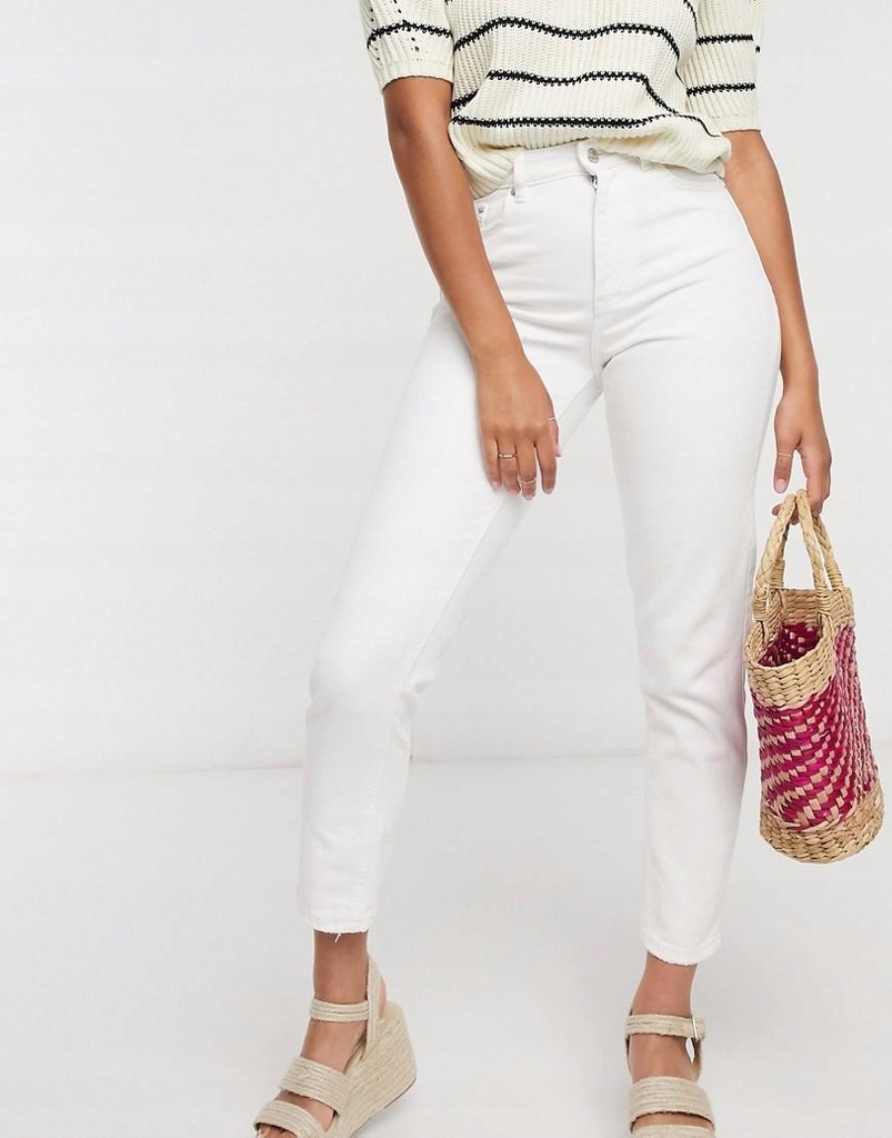 12I138 VERO MODA__NX8 SPODNIE MOM JEANS__L