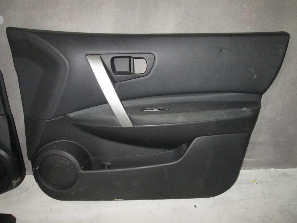 Tapicerka tapicerki drzwi Nissan Qashqai 10r 5223509581