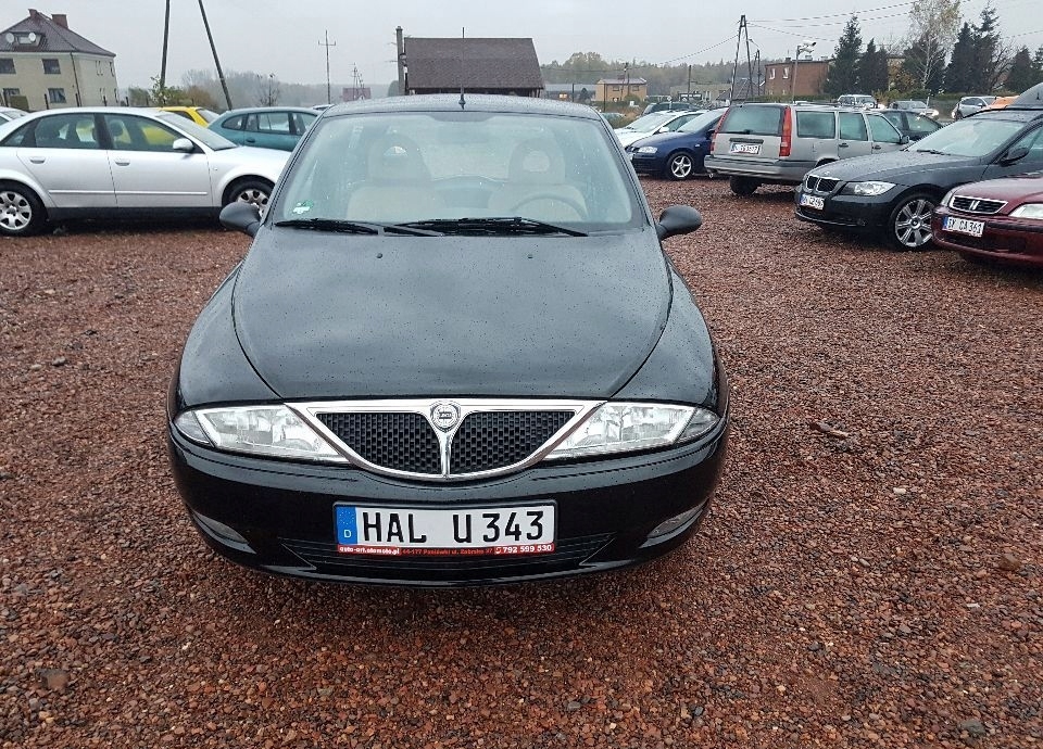 Lancia Ypsilon