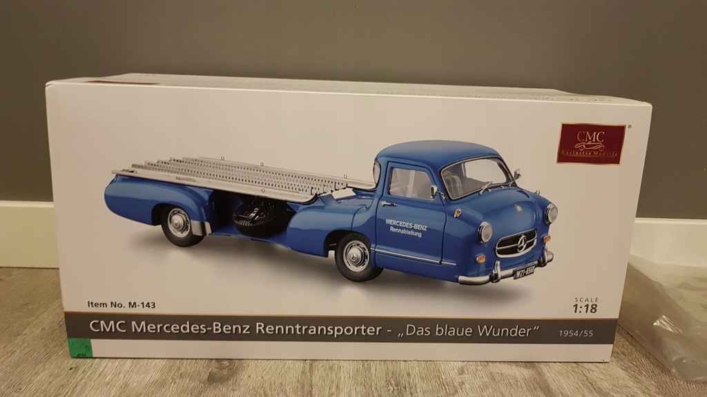 CMC Mercedes-Benz Transporter The blue Wonder 1:18