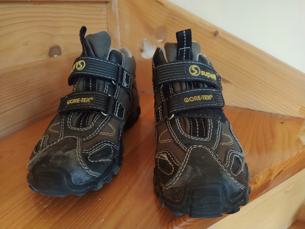 Buty dziecięce gore-tex r.33