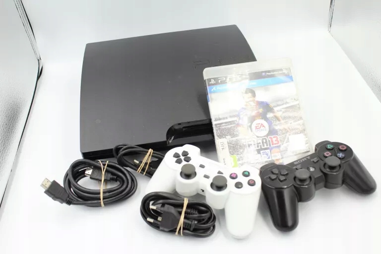 KONSOLA SONY PS3 SLIM 320 GB + 2 PADY I FIFA13