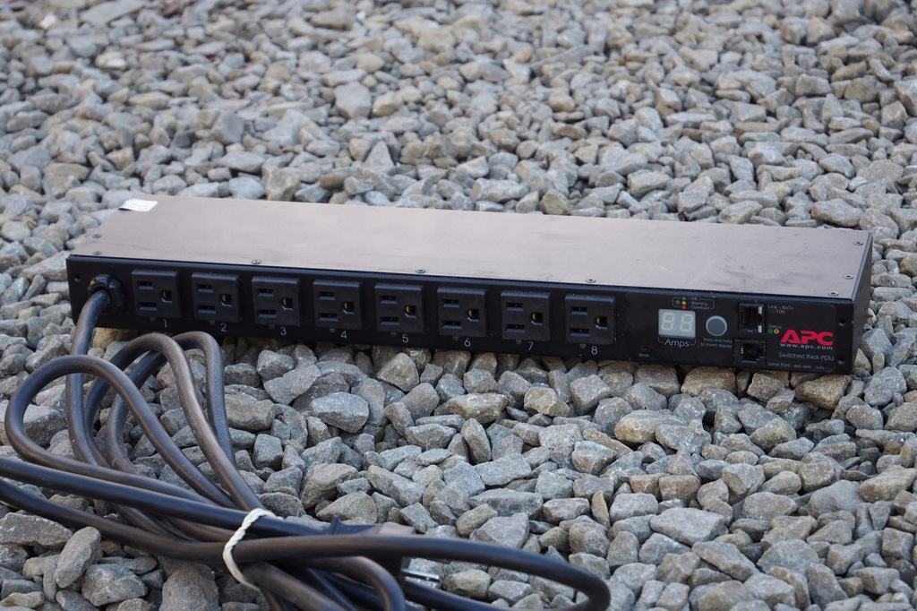 Listwa APC Switched Rack PDU 1U/15A/100/120V