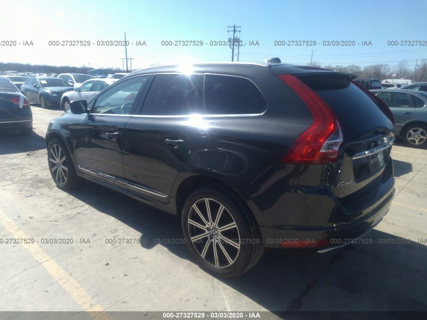 VOLVO XC60 T5/PREMIER2016 r. lekko uszkodzone 9039294616