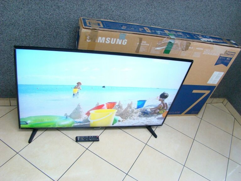 TELEWIZOR SAMSUNG UE50NU7022K - 11577286157 - oficjalne archiwum Allegro