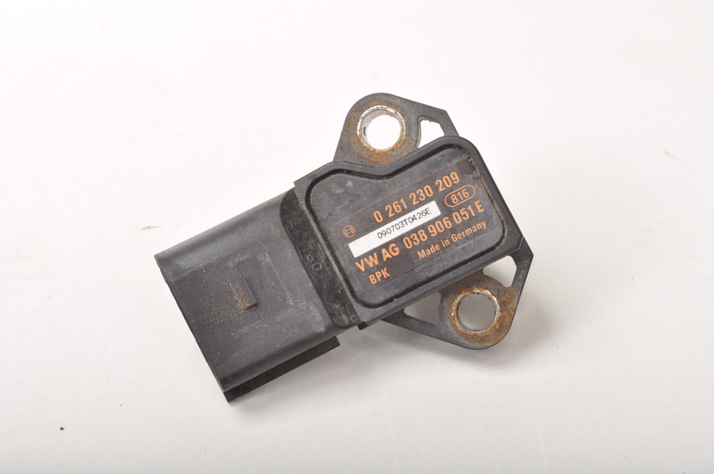 AUDI A4 B8 2.0 B MAP SENSOR 038906051E 0261230209