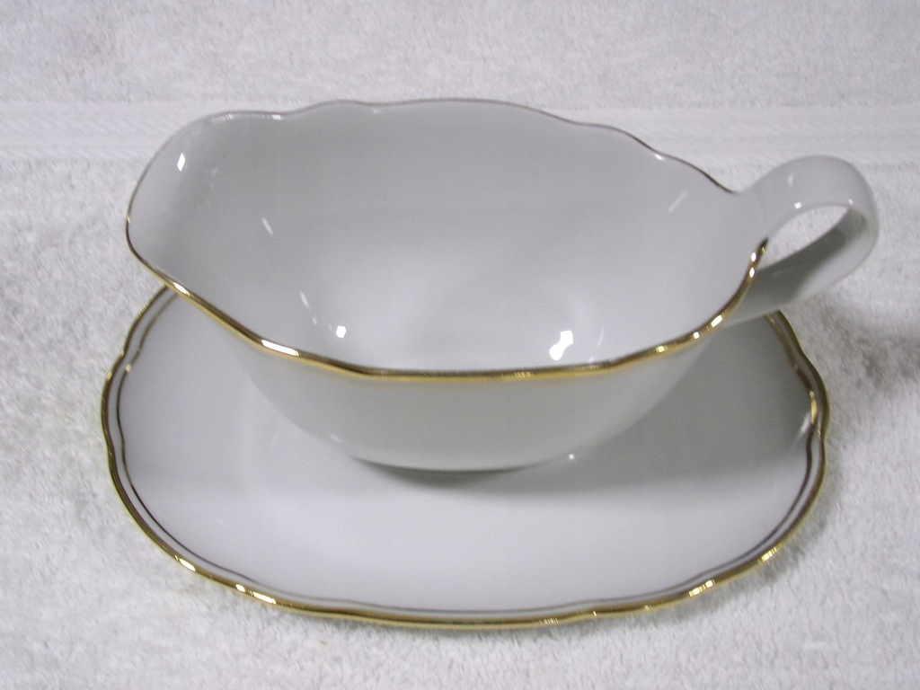 PIĘKNA SOSJERKA PORCELANOWA Z OTOCZKĄ ZŁOTĄ