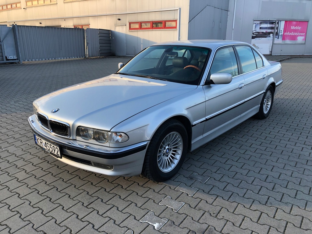 BMW 7 (E38) 740 i, iL 286 KM