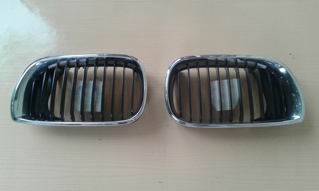 BMW 3 E46 Nerki atrapa grill NOWE polift komplet