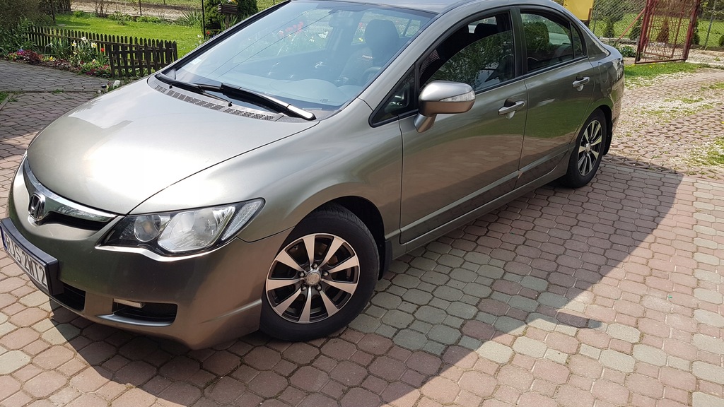 HONDA CIVIC VIII sedan 1.8 140 KM LPG 8873347523