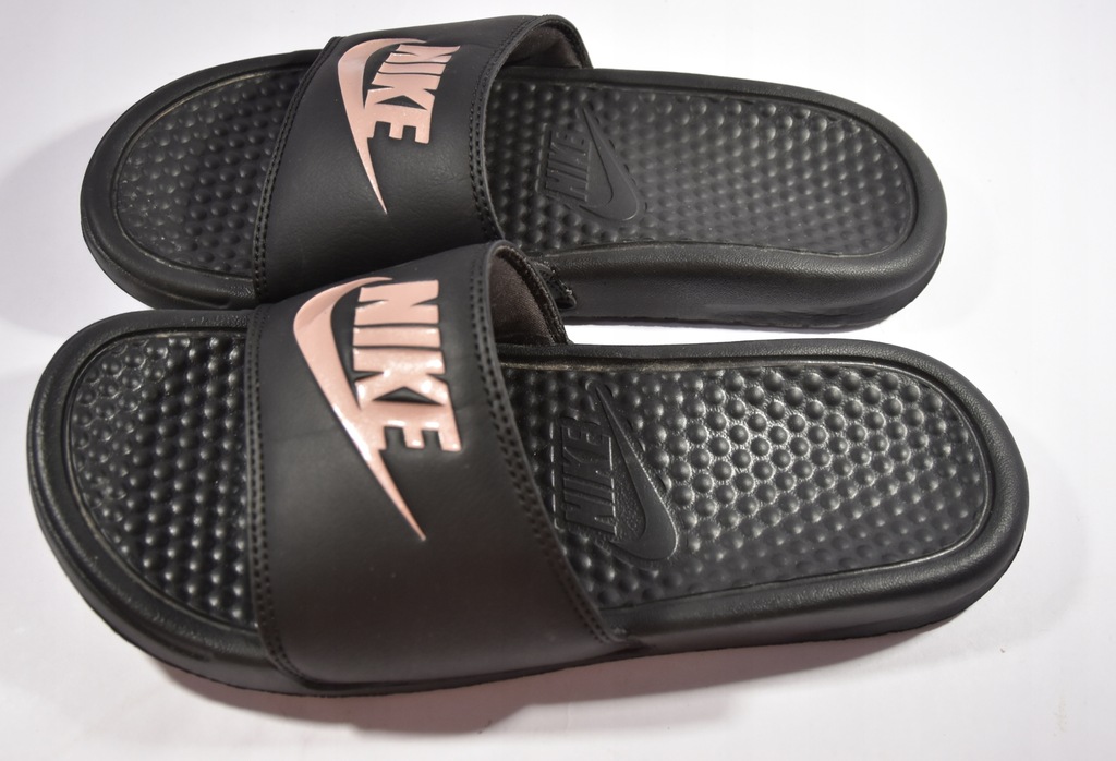 Nike czarne klapki r. 38