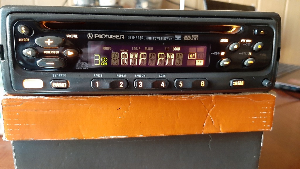 SPRZEDAM RADIO PIONEER DEH-525R