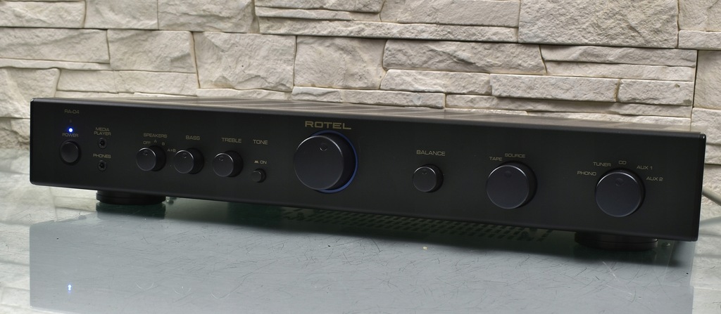 ROTEL RA-04 Audiofilski wzmacniacz stereo