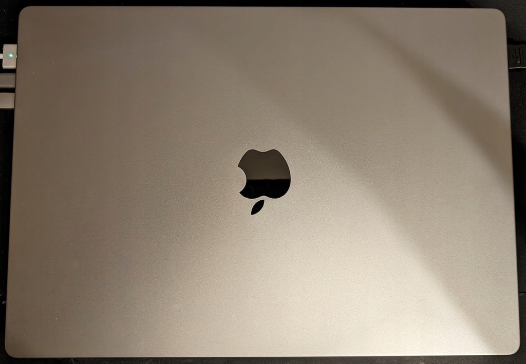 MacBook Pro 16'' M1 Max 16 " Apple M 64 GB / 1000 GB szary + AirPods Max !