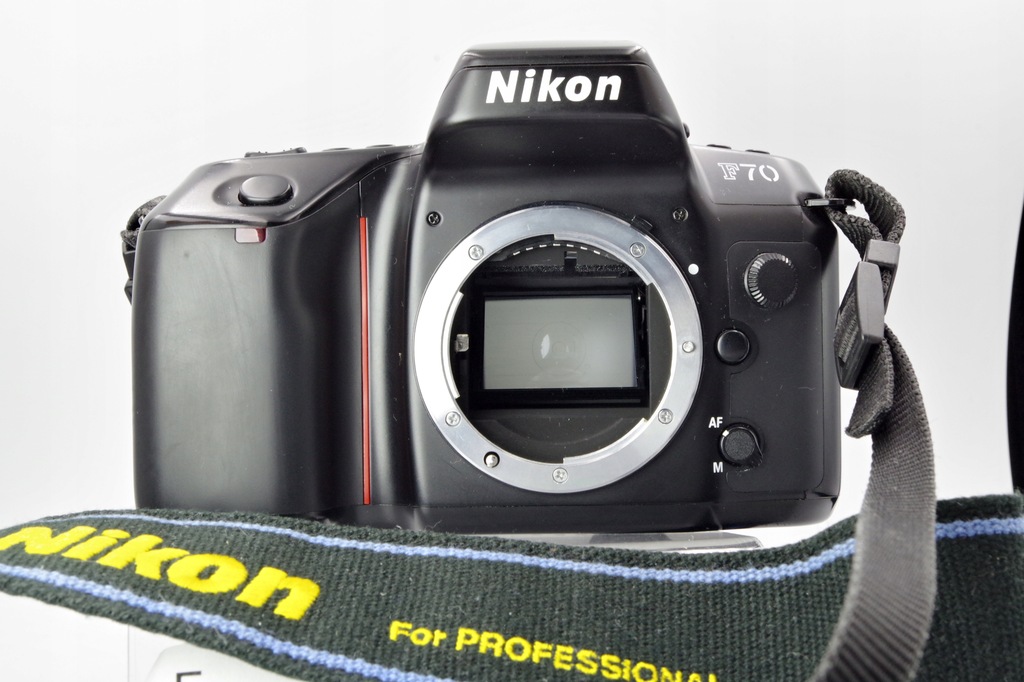 Lustrzanka analogowa Nikon F70 23%VAT