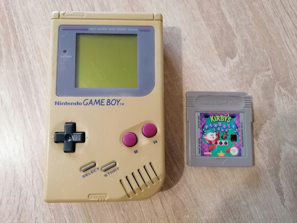 NINTENDO GAME BOY CLASSIC + GRA KIRBYS !