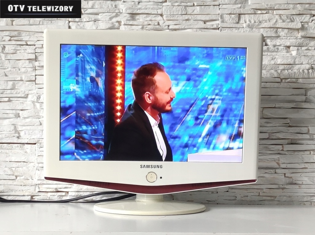 19 CALI TELEWIZOR SAMSUNG LCD + DEKODER DVB-T2 +