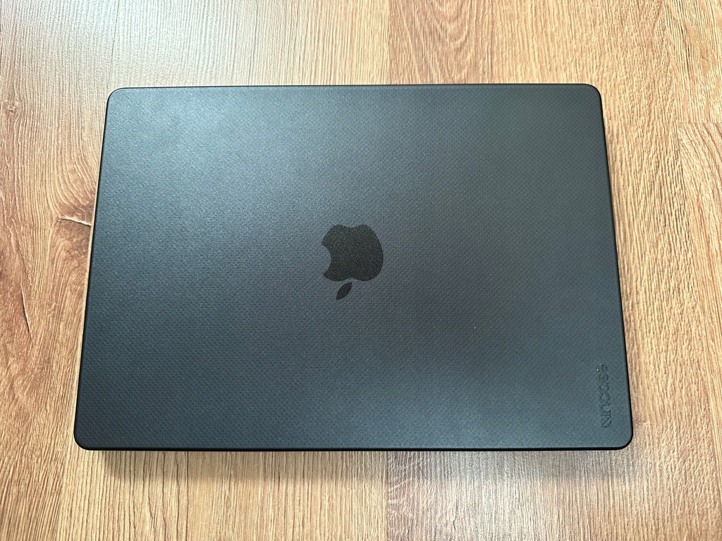 Macbook Pro 2023 14" 32GB 1TB M2 Max +dodatki-nowy