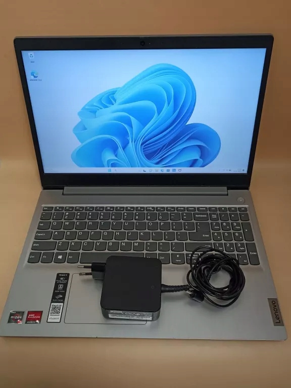 LAPTOP LENOVO IDEAPAD 3 8GB/512GB/RYZEN 5