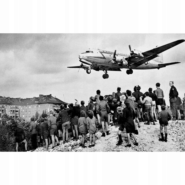 ZESTAW UPOMINKOWY 1/72 /05652/ 75 AN. BERLINER L