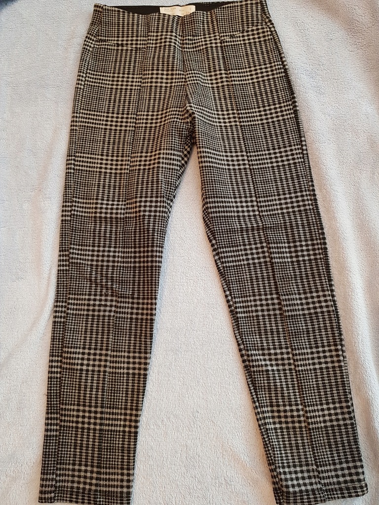 Zara Legginsy Jegginsy z nadrukiem krata r. 134