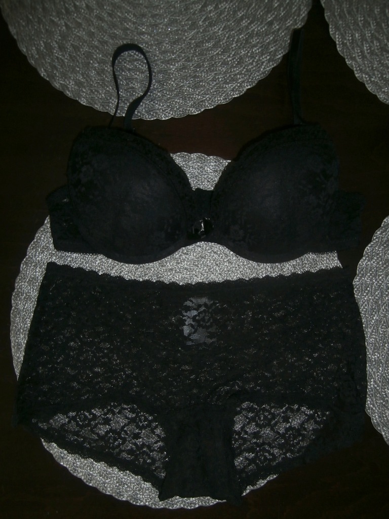 H&amp;M biustonosz PUSH-UP gąbki CZARNY 80B+SZORTY