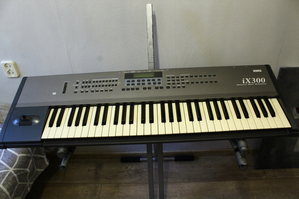 iX300 Syntezator, Workstation! 7782119354 oficjalne archiwum
