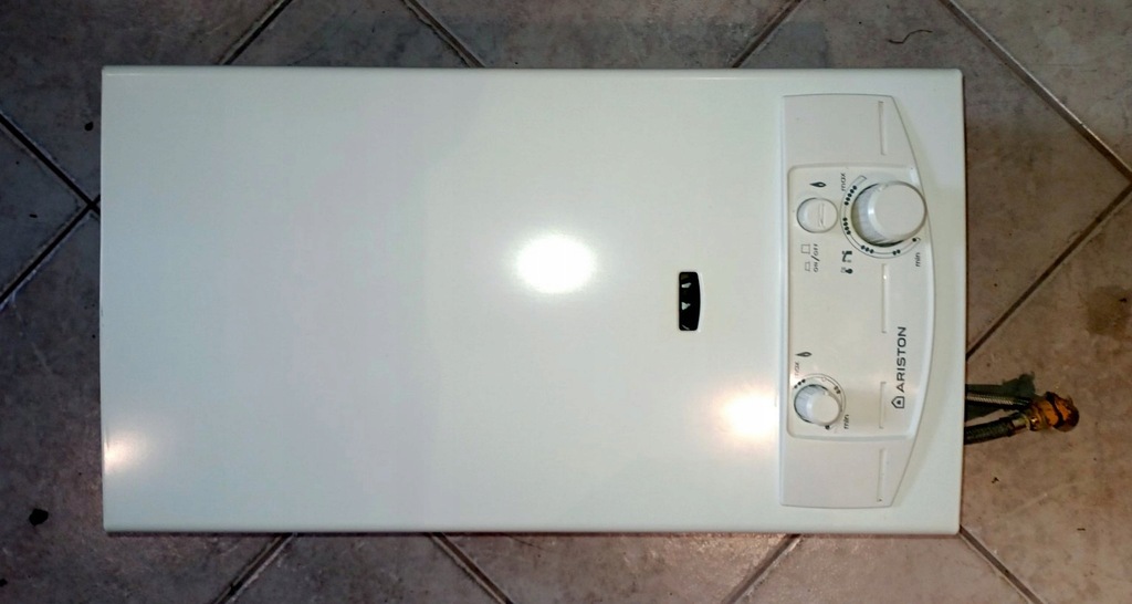Ariston B11 BS piecyk gazowy do wody - 12633373384 - oficjalne archiwum ...