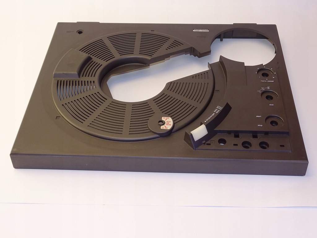 TECHNICS SL-1900 OBUDOWA PLINTA