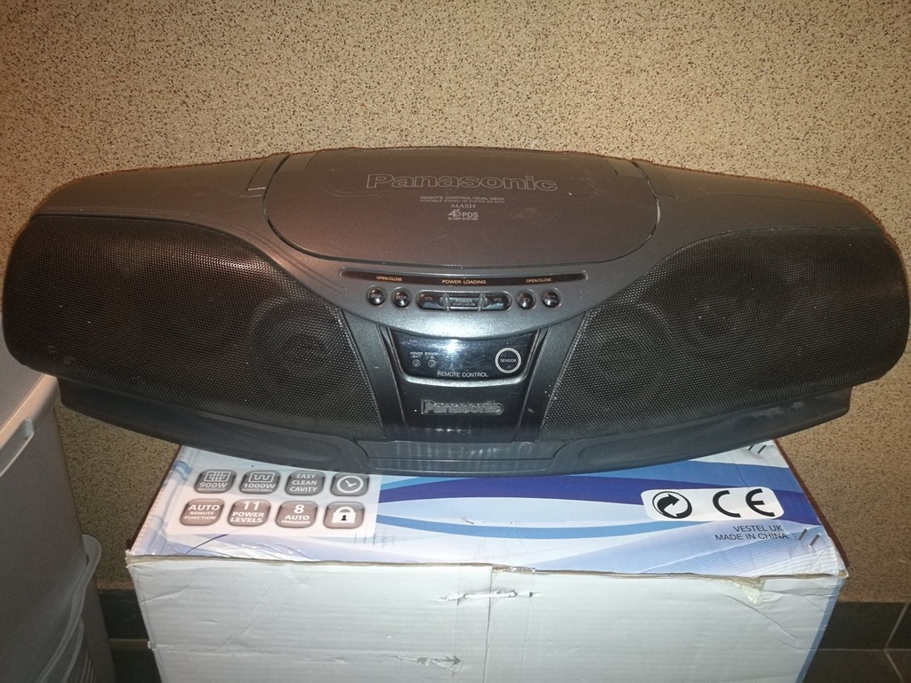 Radiomagnetofon CD COBRA PANASONIC RX-DT75 !!!