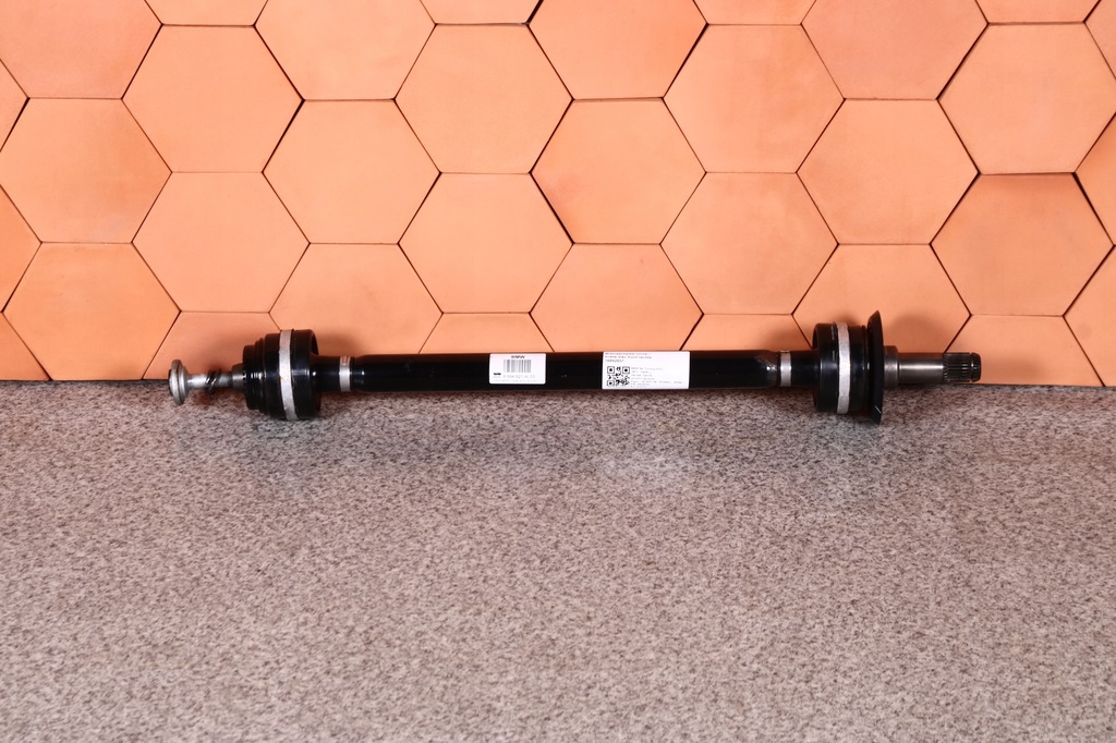 BMW G30 G31 540iX PÓŁOŚ LEWA TYLNA LEWY TYŁ 8664621 1041 km !!!