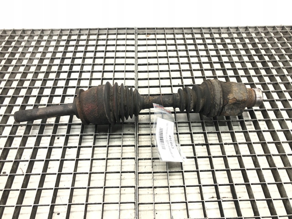 PÓŁOŚ PRAWY PRZÓD SSANGYONG REXTON 2.7 165KM