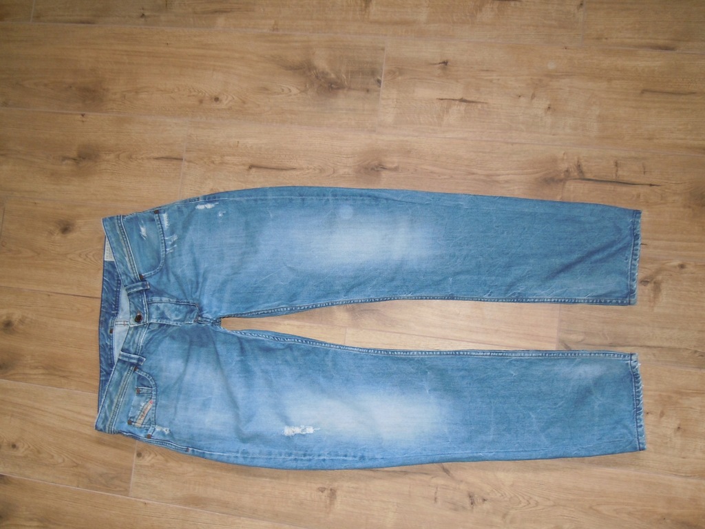 DIESEL jeansy 34/32 BDB dziury