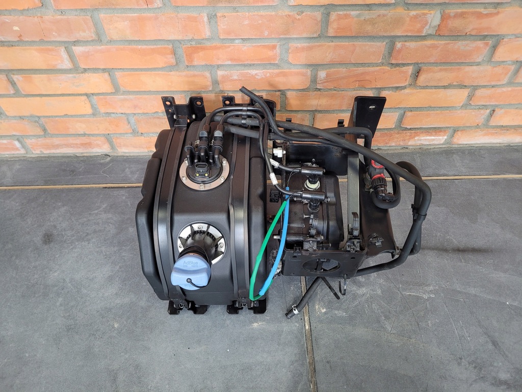 ZBIORNIK ADBLUE SMOK POMPA RENAULT D NISSAN NT 400 F03SD00929