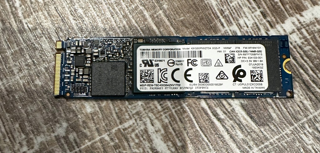 Dysk SSD Toshiba XG5 M.2 NVMe 2TB KXG50PNV2T04