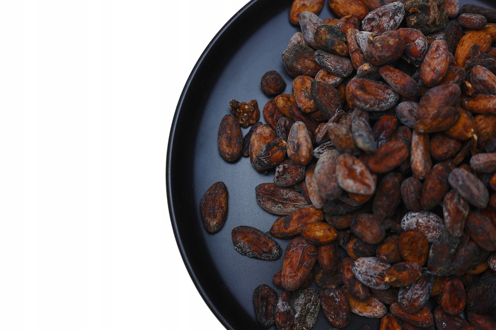 NIKI COCOA Ziarna kakaowe całe forastero BIO z Togo 1kg