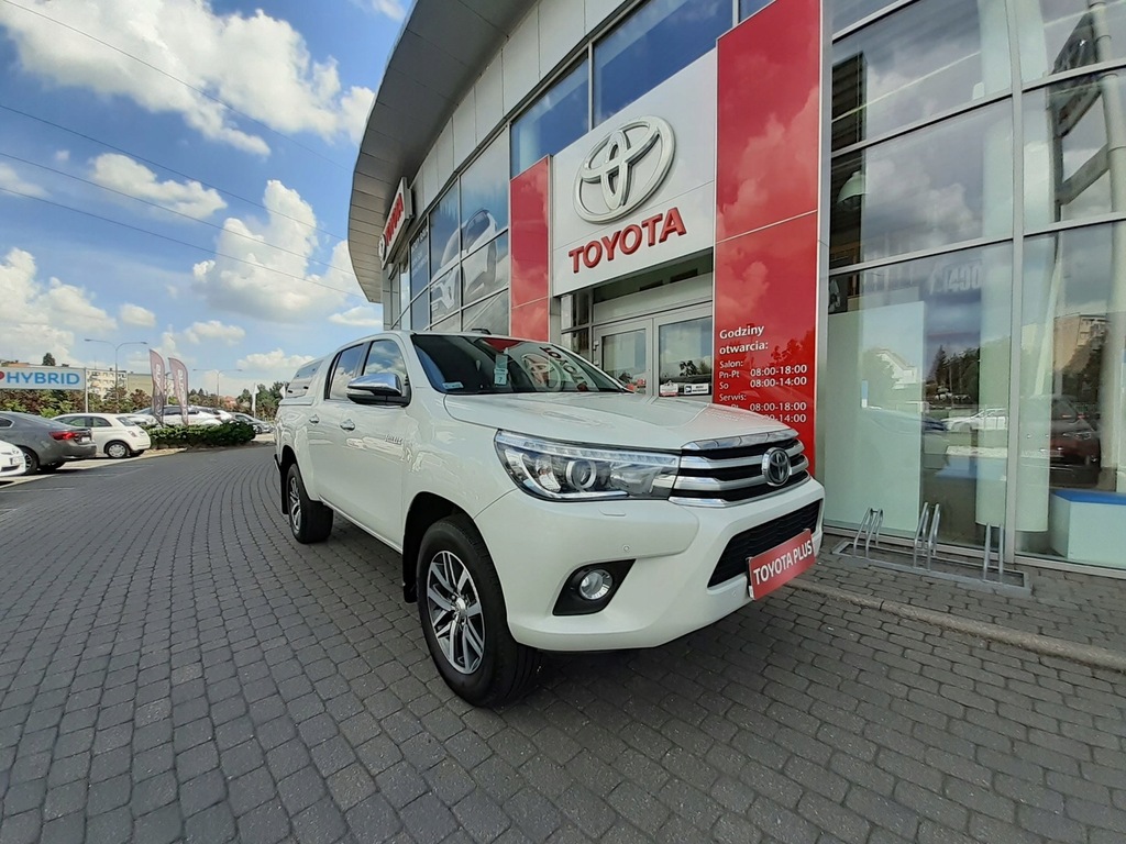 Toyota Hilux 2.4 D-4D Double Cab SR5 4x4 aut