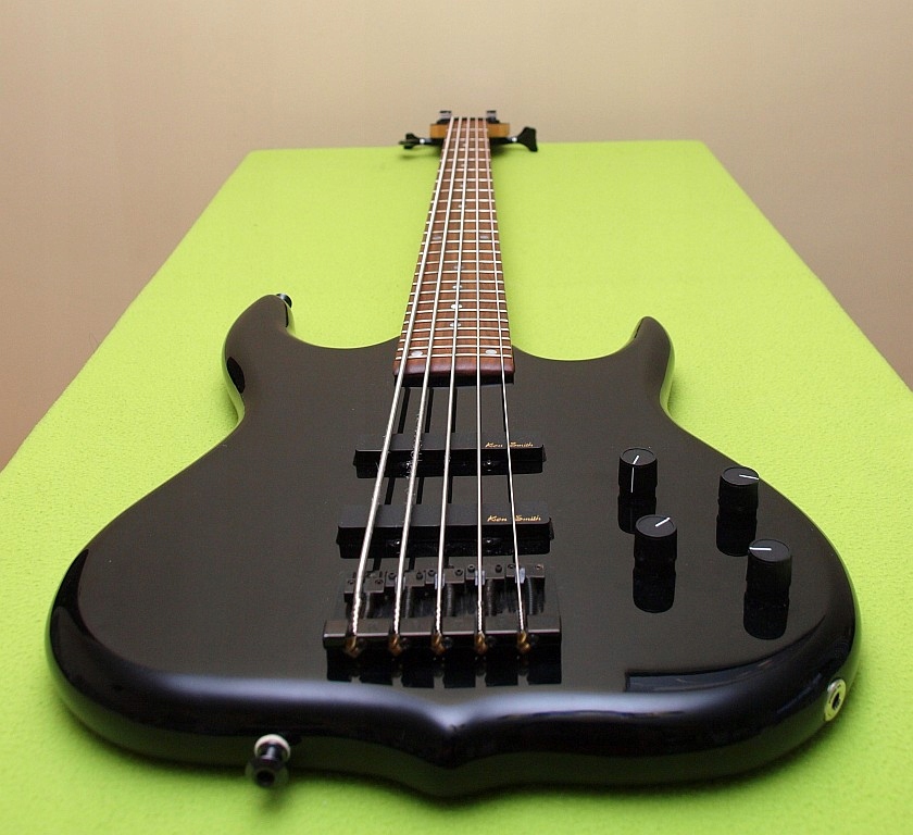 Gitara basowa Ken Smith Burner 5