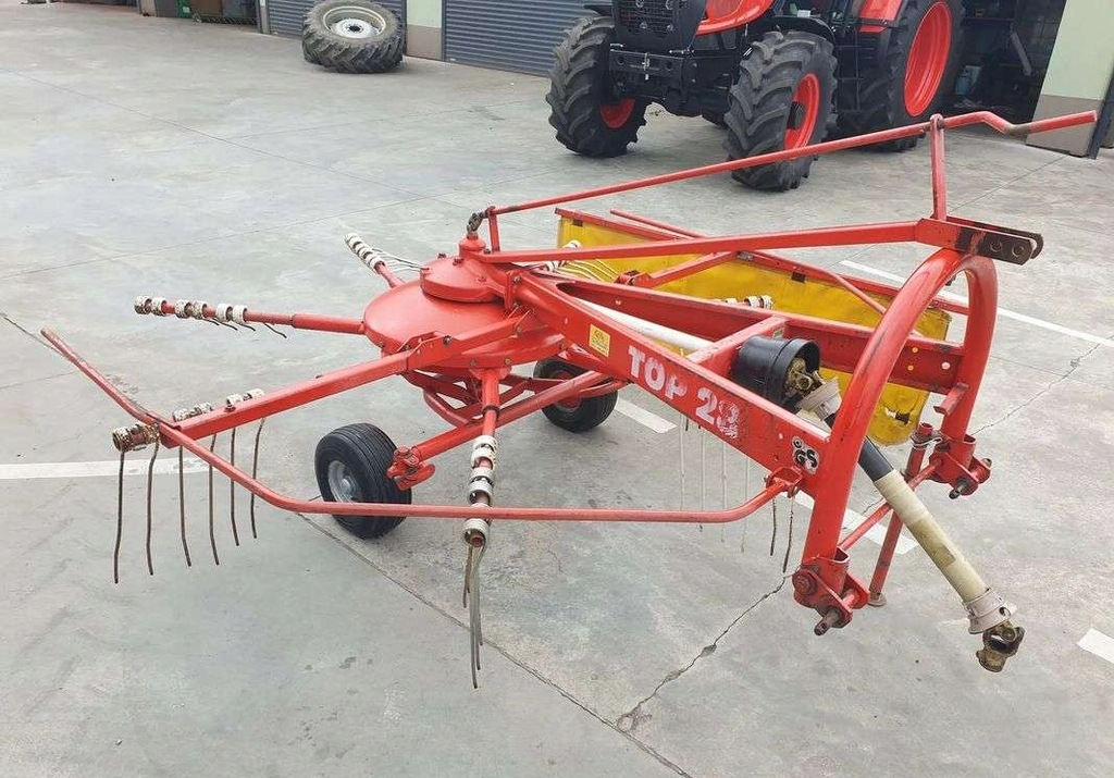 Pottinger TOP 28 zgrabiarka karuzelowa grabar...