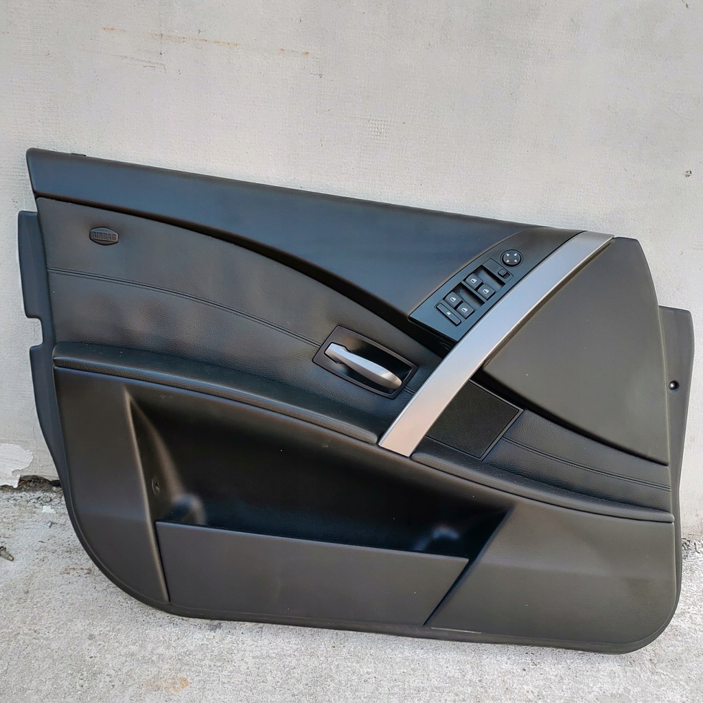 BMW E61 E60 boczki drzwi skóra rolety podświetlane