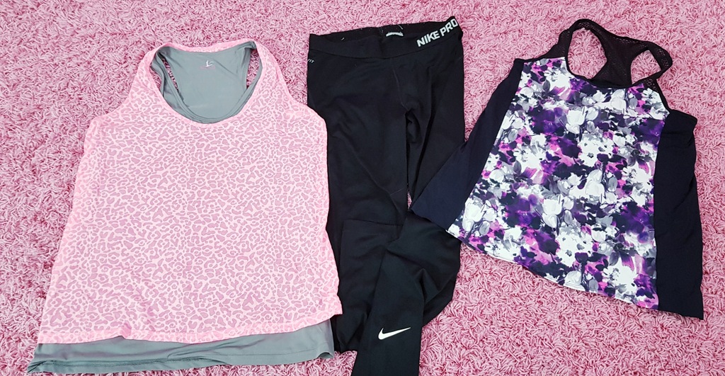 Zestaw sportowy Nike legginsy 2 topy M 38