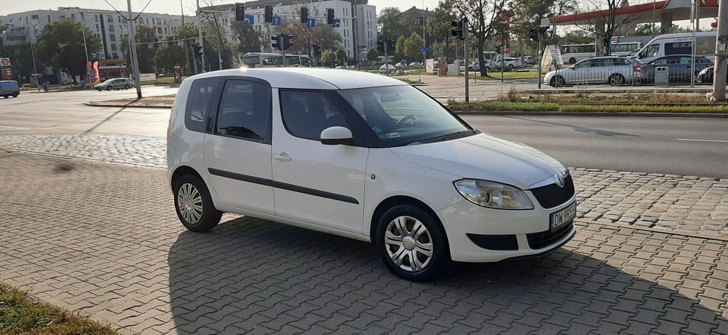 Купить SKODA ROOMSTER (5J) 1.6 TDI 90 л.с.: отзывы, фото, характеристики в интерне-магазине Aredi.ru