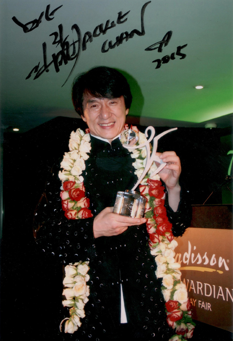 Jackie Chan - autograf - aukcja dla Kuby