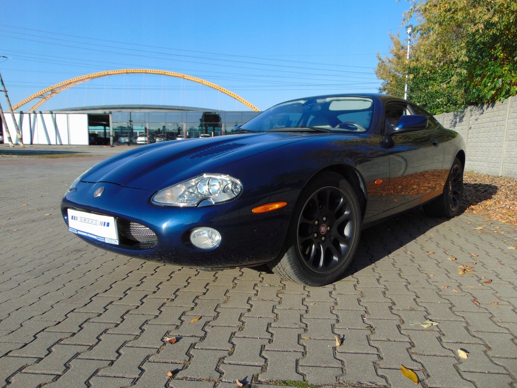 JAGUAR XKR 4.0 363KM Coupe