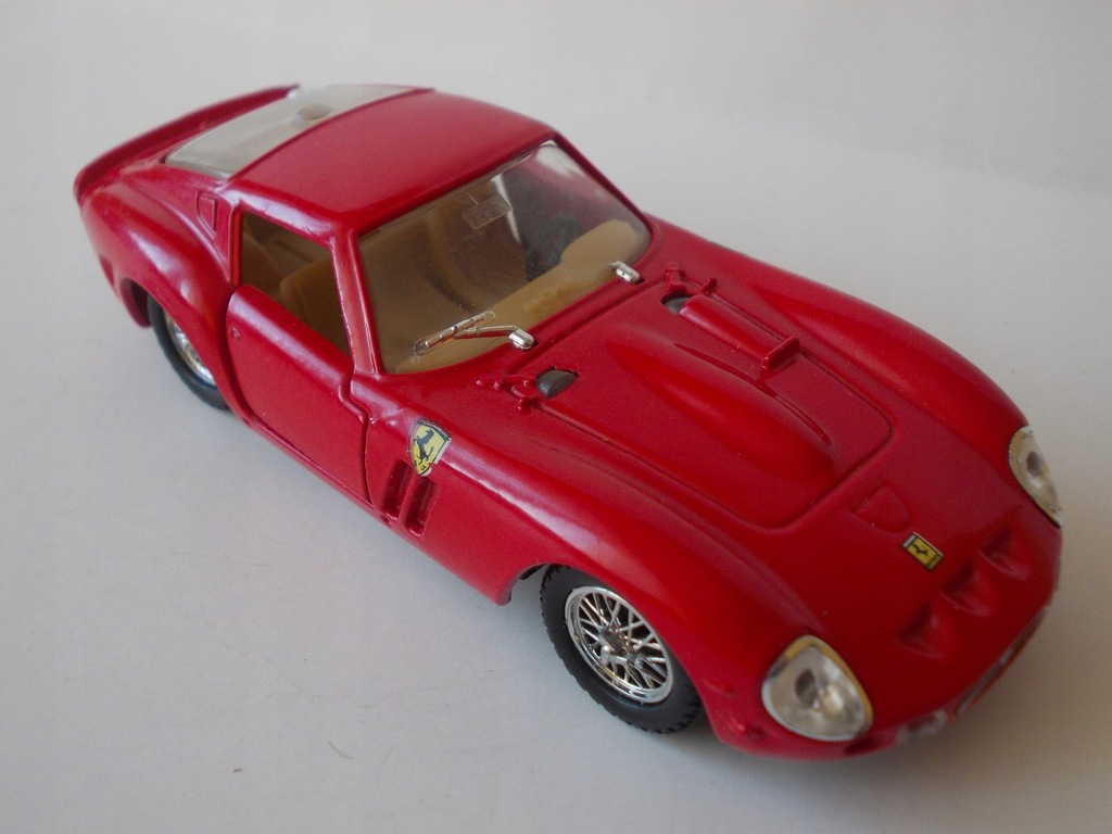 Купить FERRARI 250 GTO 1963 - СОЛИДО 1:43: отзывы, фото, характеристики в интерне-магазине Aredi.ru