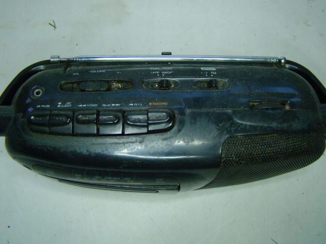 Magnetofon z radiem AM/FM DAEWOO ARC-130A