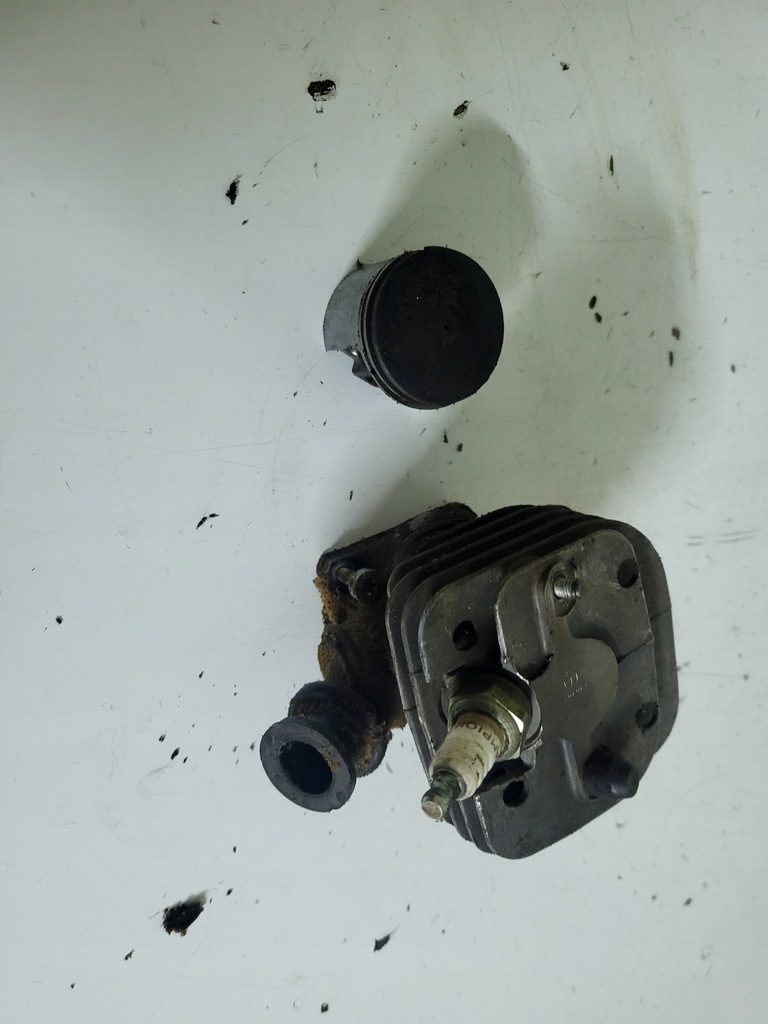 STIHL 024 - 026 - MS 240 - MS 260 Chainsaw Intake Manifold:Collecto - Foto 4