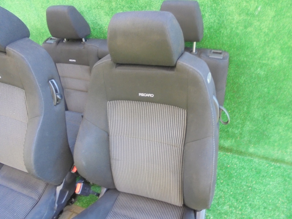 Vw Golf IV siedzenia kanapa fotele Recaro komplet